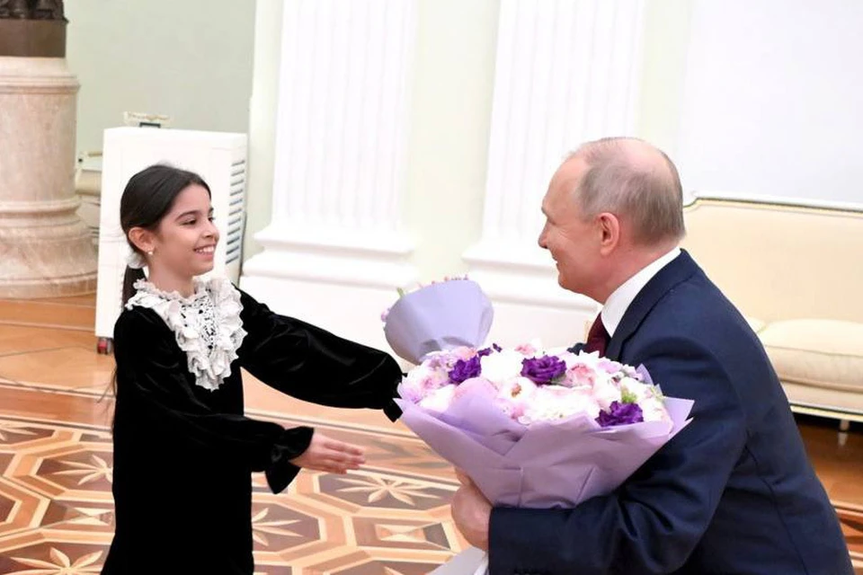 Дагестанская девочка дозвонилась Мишустину и Силуанову из кабинета Путина в Кремле