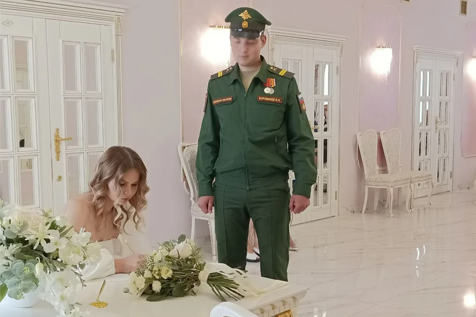 Молодая семья Егора и Виктории Боровиковых.