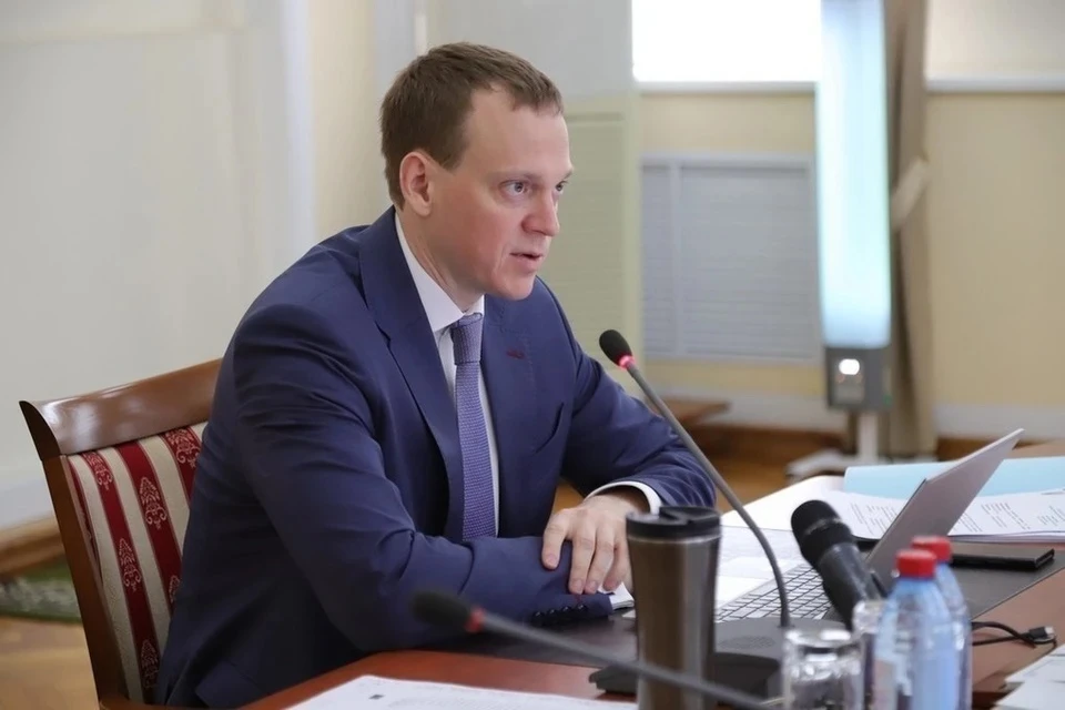 Павел Малков подверг критике бюрократические проволочки в региональных министерствах.