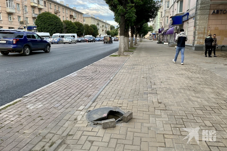 На Первомайском проспекте сломан люк