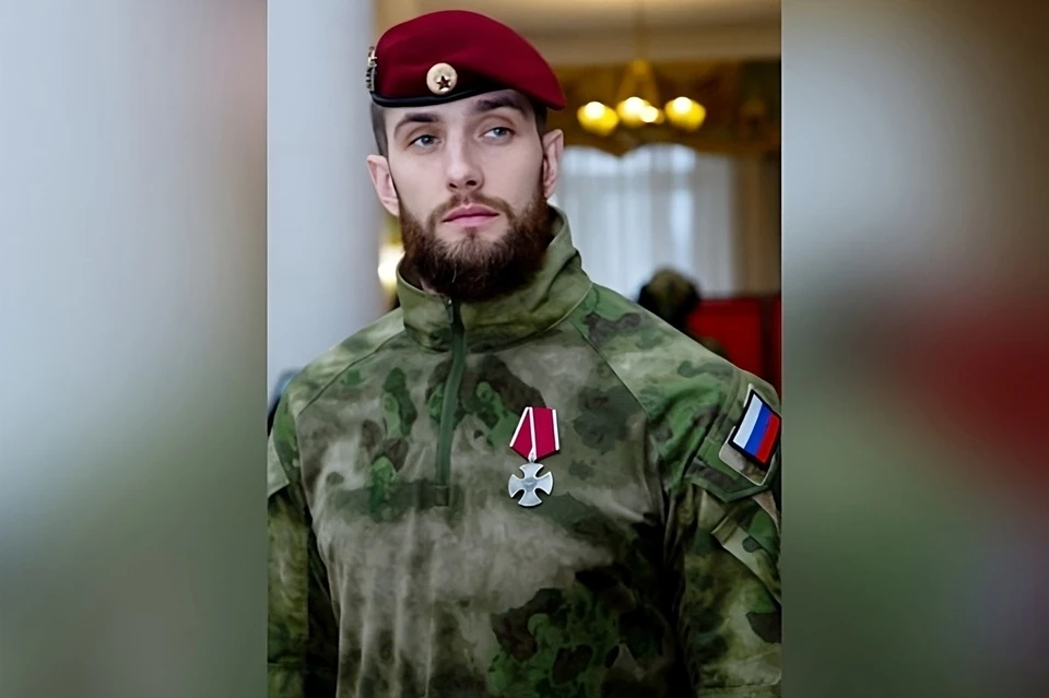 Росгвардеец помог пострадавшему в ДТП жителю города Кстово и не допустил возгорание автомобиля. Фото: Управление Росгвардии по Нижегородской области.