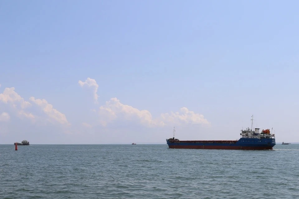 Россия объявила ряд районов Черного моря опасными для судоходства