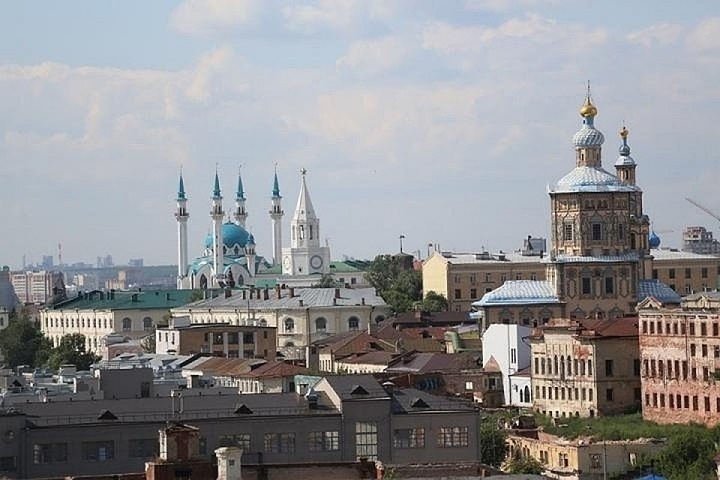 Фигурки, изображающие местные достопримечательности, позволят привнести кусочек Казани в свой дом или офис.