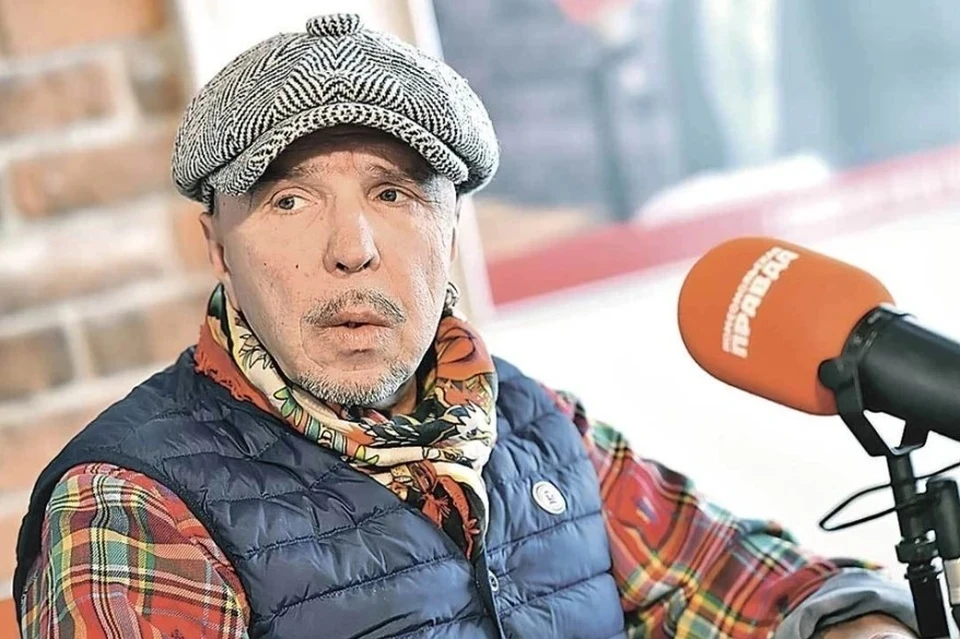 Сукачев записал обращение к фанатам из больницы, опровергнув слухи об алкоголизме