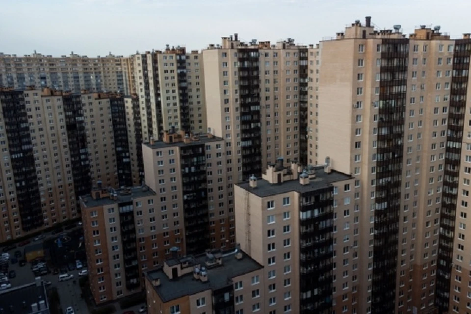 Москвичи выполнили ремонт девяти многоквартирных домов в Луганске