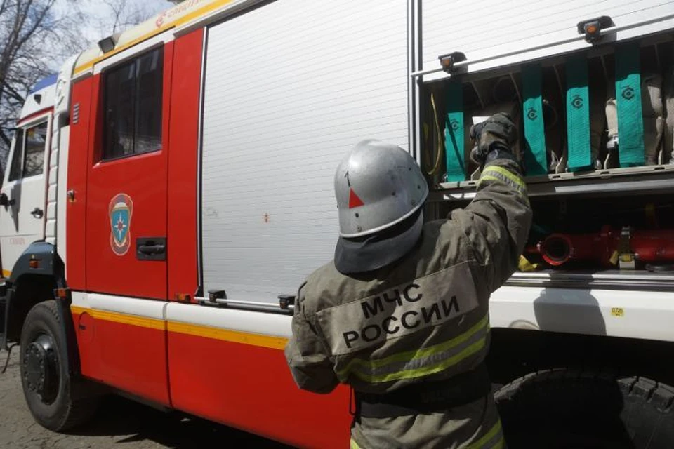 На улице Нижнеудинска загорелся автомобиль