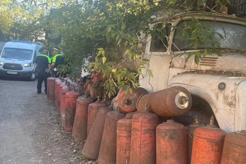 Баллон с газом взорвался при разгрузке на севере Москвы, есть жертвы