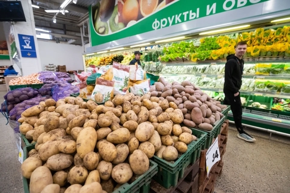 В июле в Новосибирской области картофель и апельсины подорожали более чем на 50%.