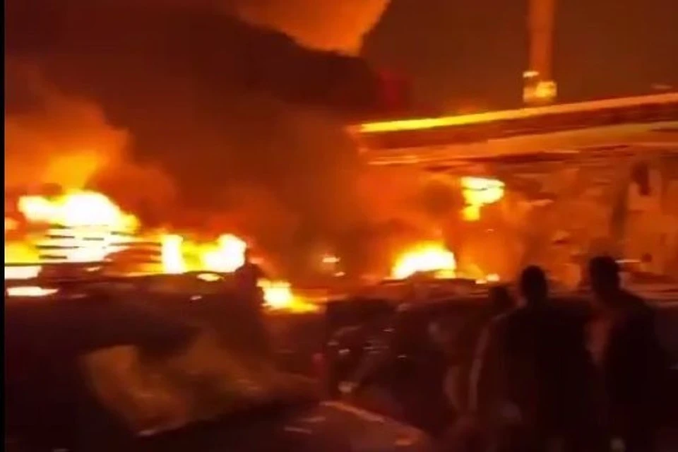 Число пострадавших от взрыва на автозаправке в Махачкале выросло до 20 человек. Фото: скриншот с видео