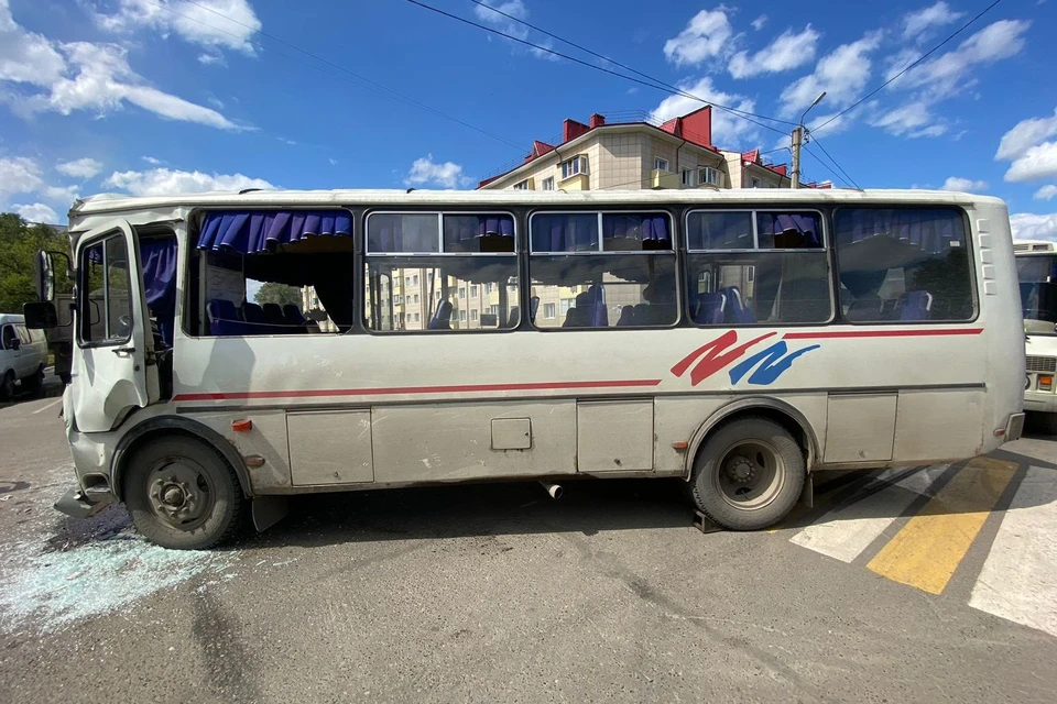 В момент аварии в автобусе находились 20 человек