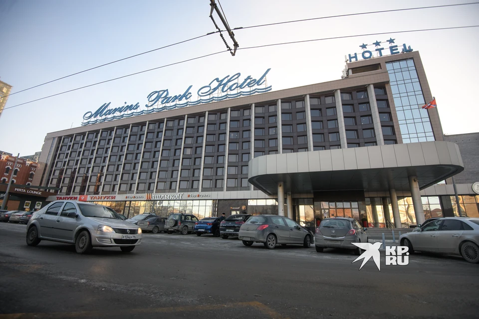 Предполагаемый участок находится за существующей гостиницей