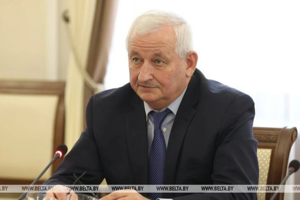Вице-премьер Пархомчик рассказал, что в Беларуси планируют производить легкие 12-местные самолеты. Фото: БелТА