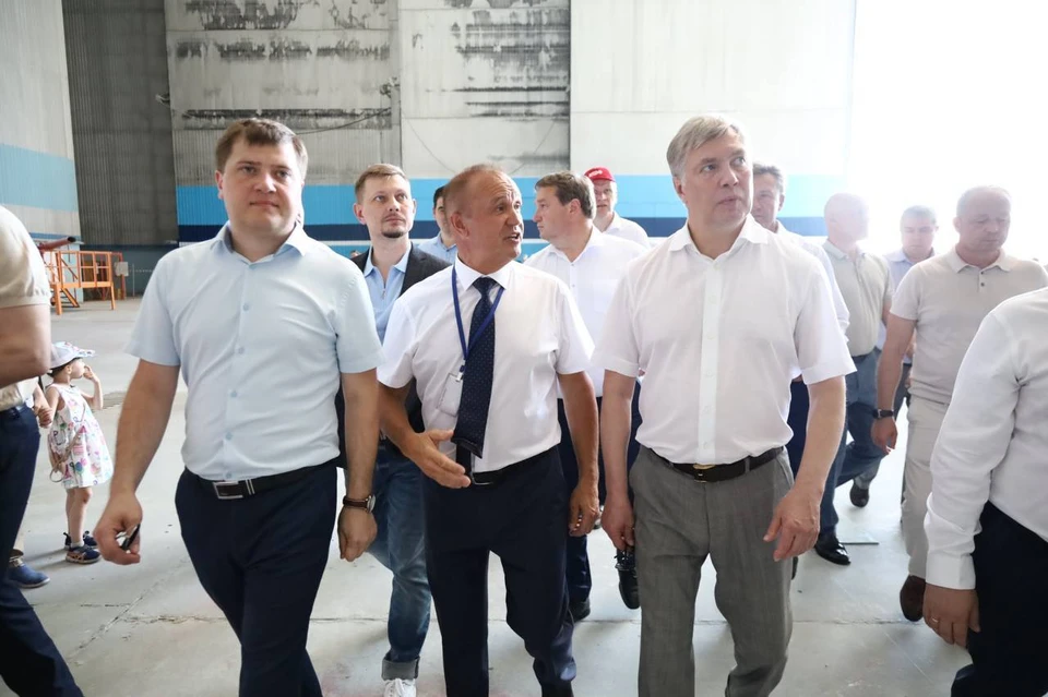 Губернатор Алексей Русских поручил поддержать ульяновский завод «Спектр-Авиа» | ФОТО: телеграм-канал Алексея Русских