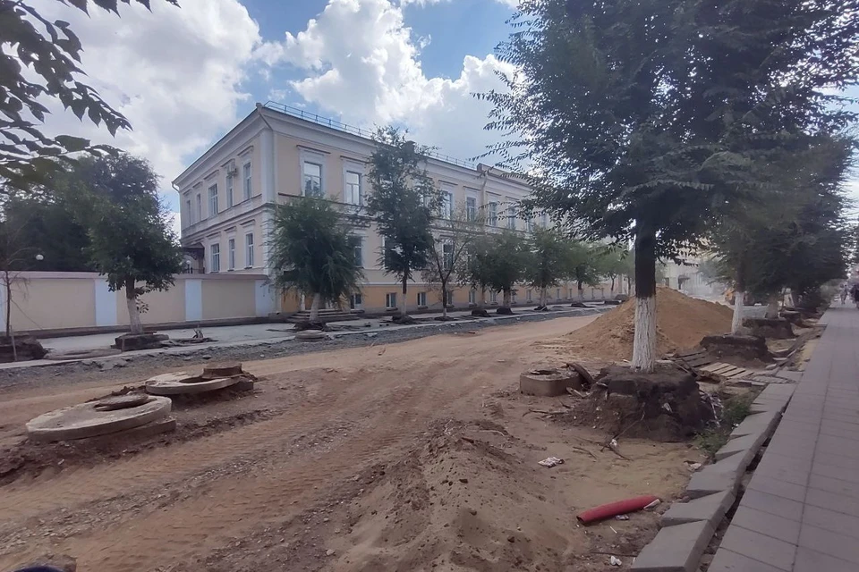 Реконструкция продолжается в пределах улиц Володарского и Набережной.