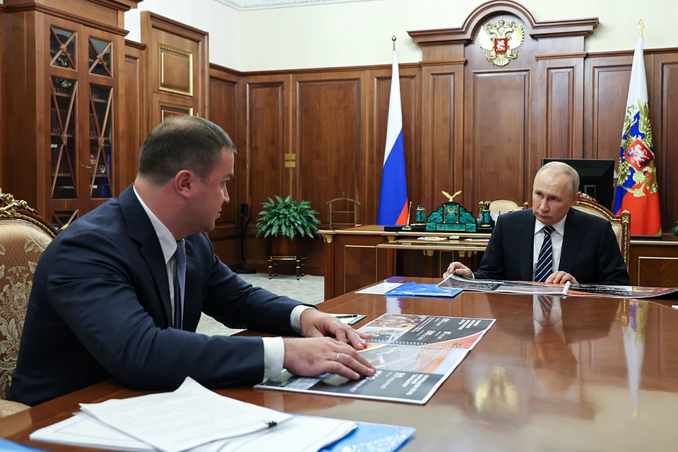 Глава региона перед скорыми сентябрьскими выборами доложил президенту о положении дел в субъекте. Фото: Михаил Климентьев/ТАСС