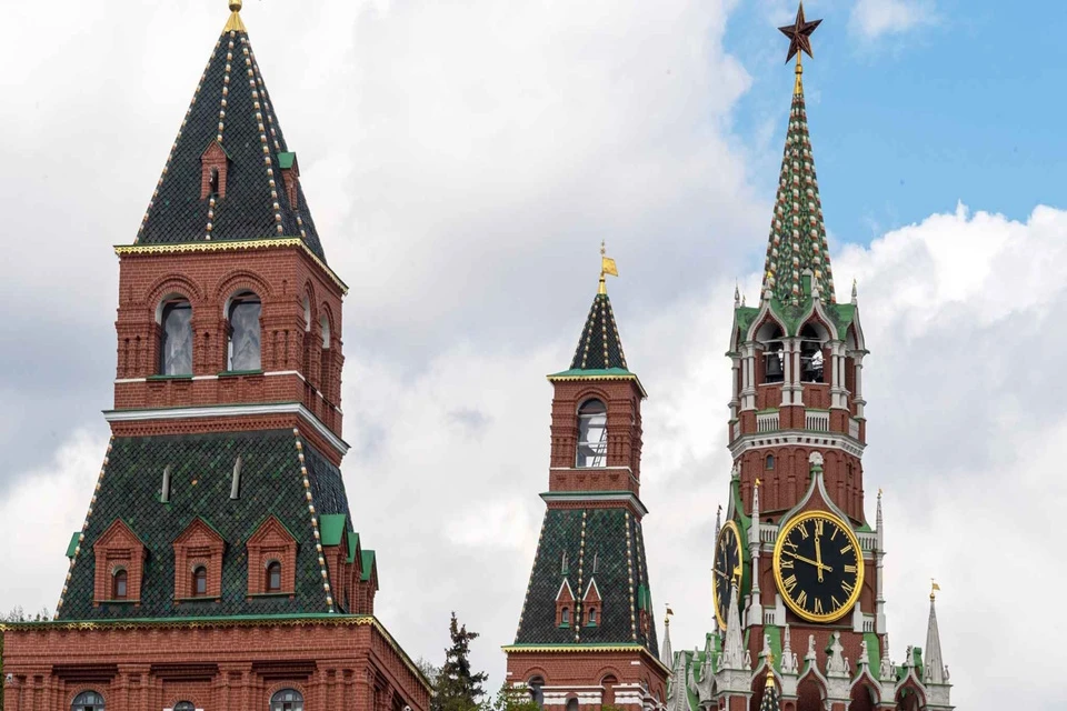 Патриарх Кирилл освятил воссозданную икону на Спасской башне