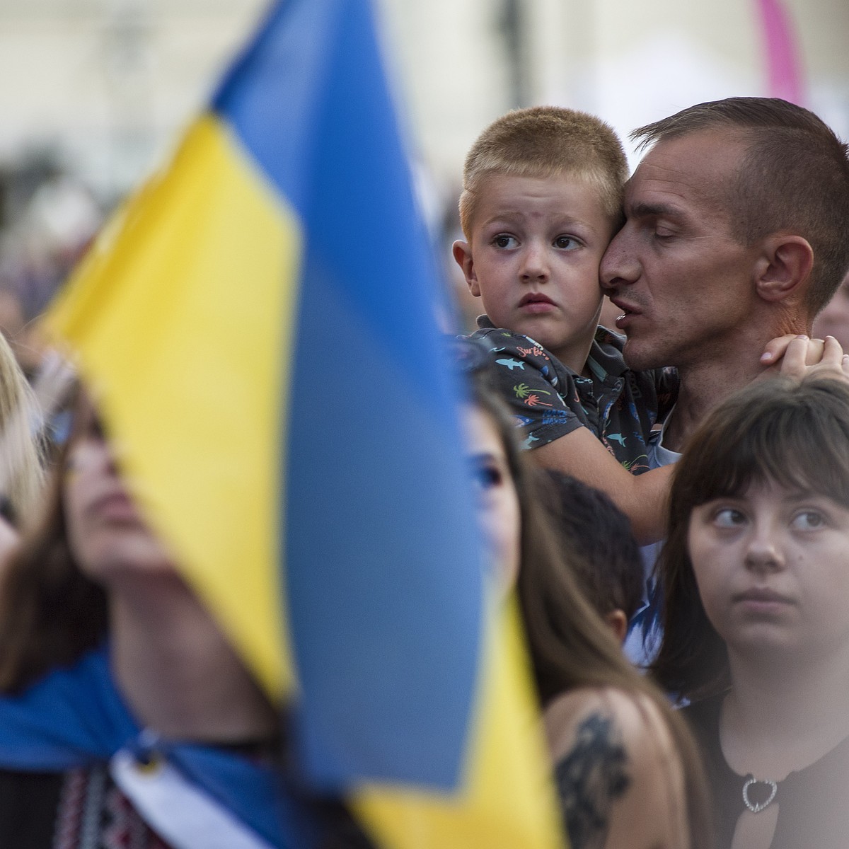 Что сбежавшие в Европу украинцы рассказывают своей родне: Перестают  обвинять Россию и начинают понимать причины произошедшего - KP.RU