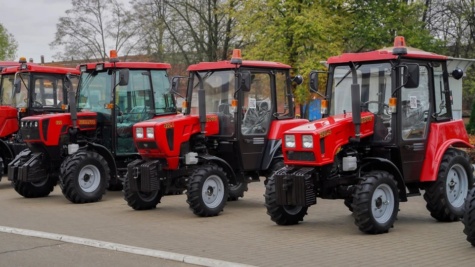 Тракторы с двигателем Doosan начали собирать на Минском тракторном заводе. Фото: телеграм-канал Минского тракторного завода