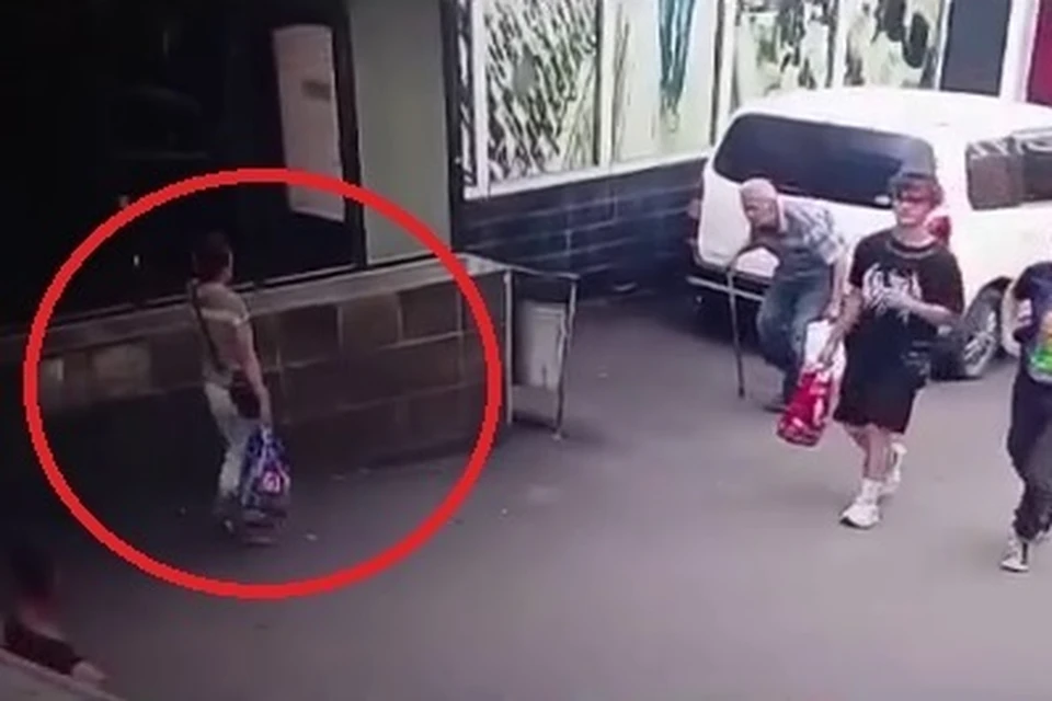 Инцидент попал на видео.