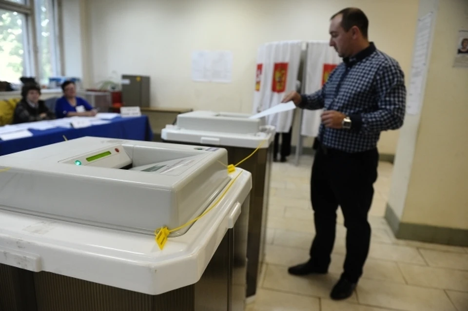 В ЛНР проходит досрочное голосование