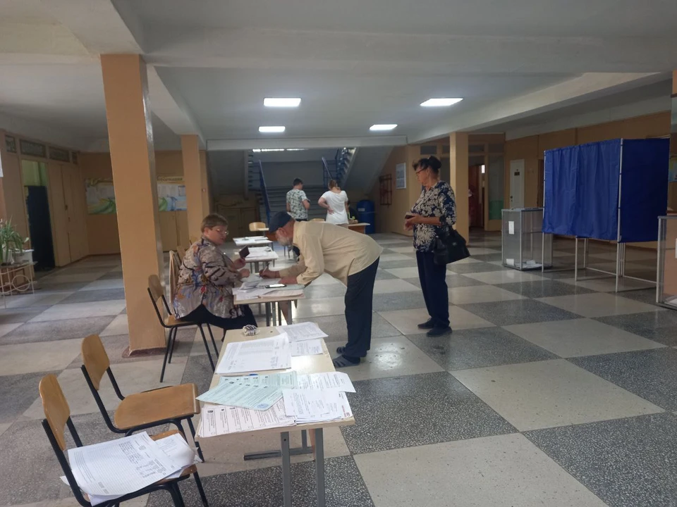 Избиратели приходят на участки с горящими глазами. Фото: архив "КП"