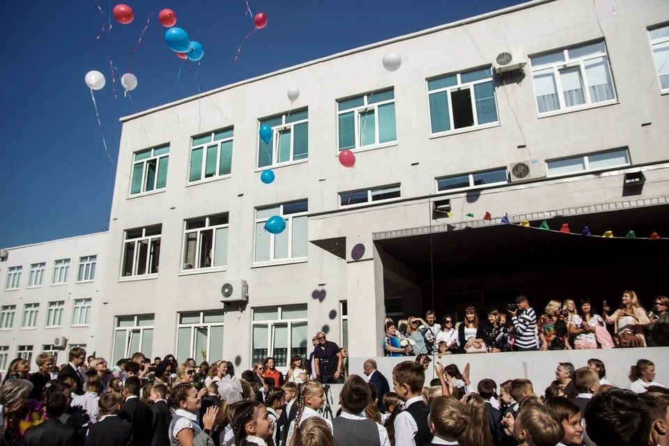 За последние четыре года в Оренбуржье построено 9 новых школ и 213 отремонтировано.