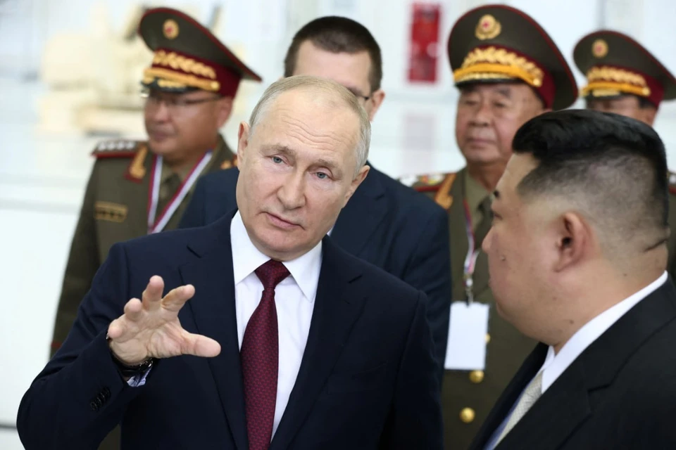 Владимир Путин и Ким Чен Ын на космодроме