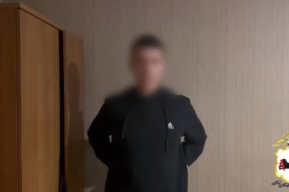 Хотел сходить на свидание за чужой счет: в Иркутске задержали мужчину, платившего найденной банковской картой