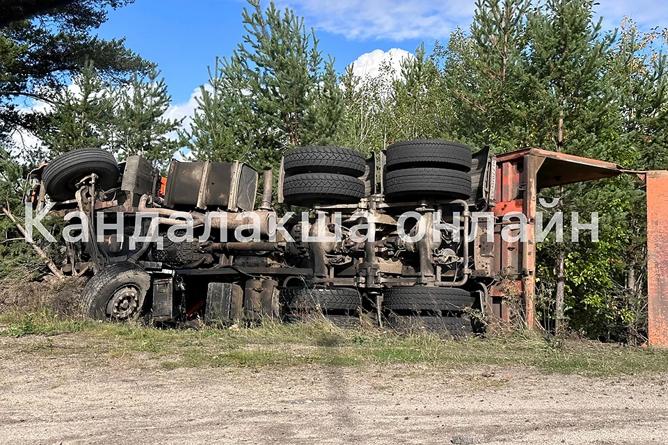О пострадавших пока не известно. Фото: КАНДАЛАКША ОНЛАЙН / vk.com/kandaone