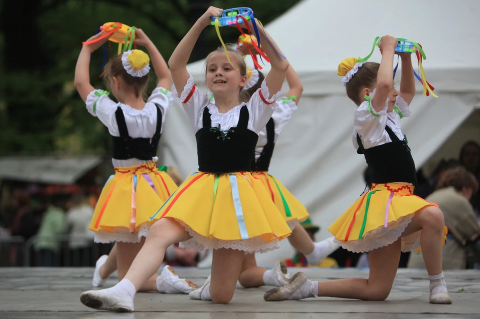 В Южно-Сахалинске учащихся младших классов чаще всего водят на танцы