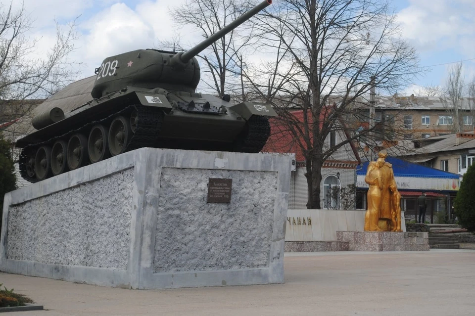 Мемориал ветеранам Великой Отечественной войны в Токмаке Фото: соцсети