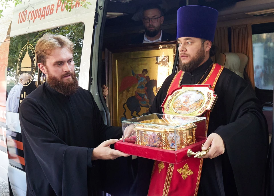 В Волгоград привезли мощи святого Георгия Победоносца. Фото: Волгоградская епархия.