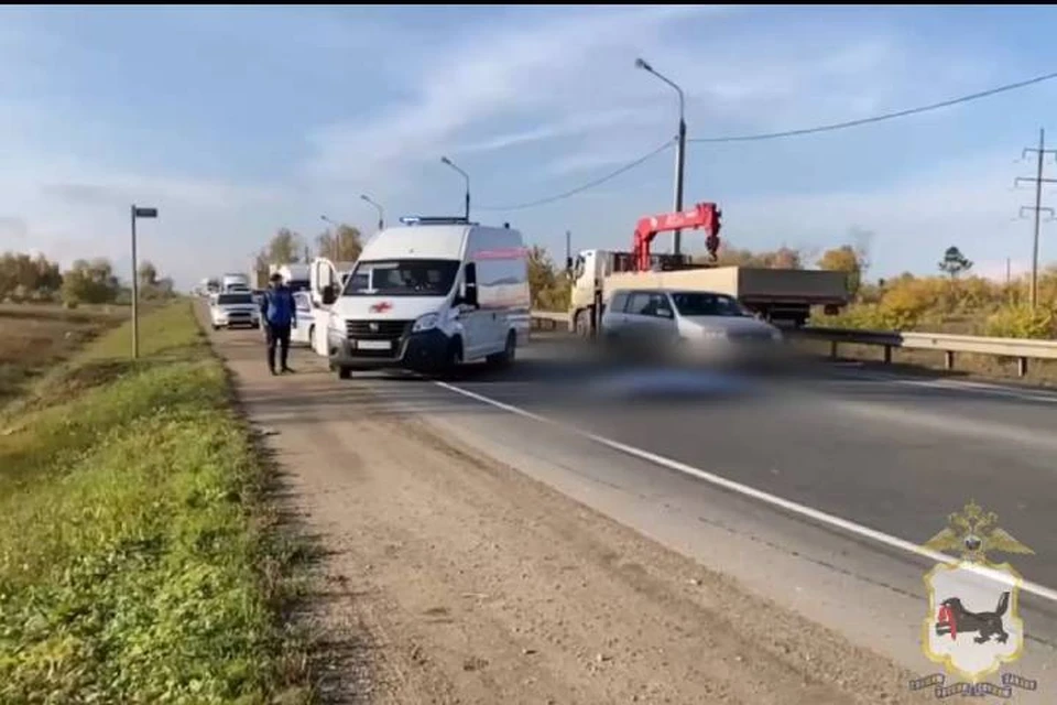 В Усолье-Сибирском грузовик Hino Ranger насмерть сбил пешехода