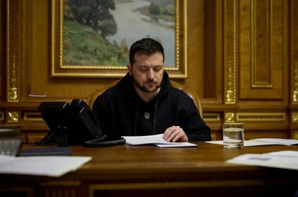 Экс-разведчик Риттер: Запад готовится избавиться от президента Зеленского
