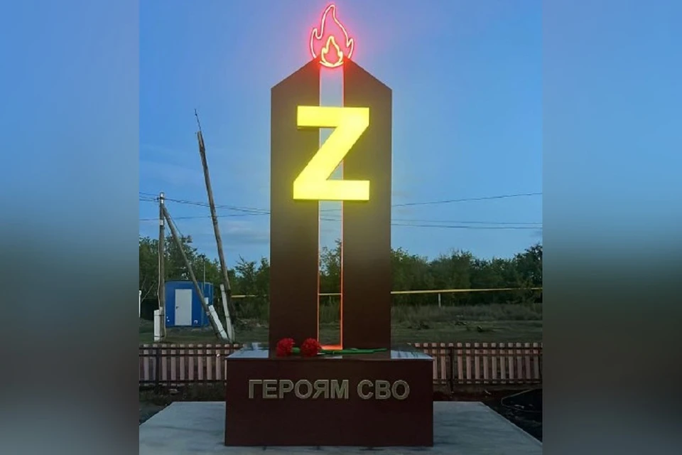 Инициатором создания мемориала стал Артур Вардазарян, друг которого погиб в ходе СВО. Фото: ОренбургМедиа