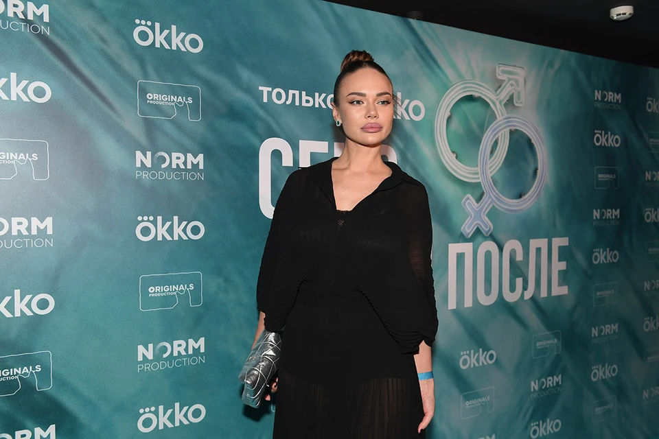 Яна Кошкина сыграла одну из главных ролей в сериале Дарьи Мороз «Секс. До и после», премьера которого прошла вчера в Москве.