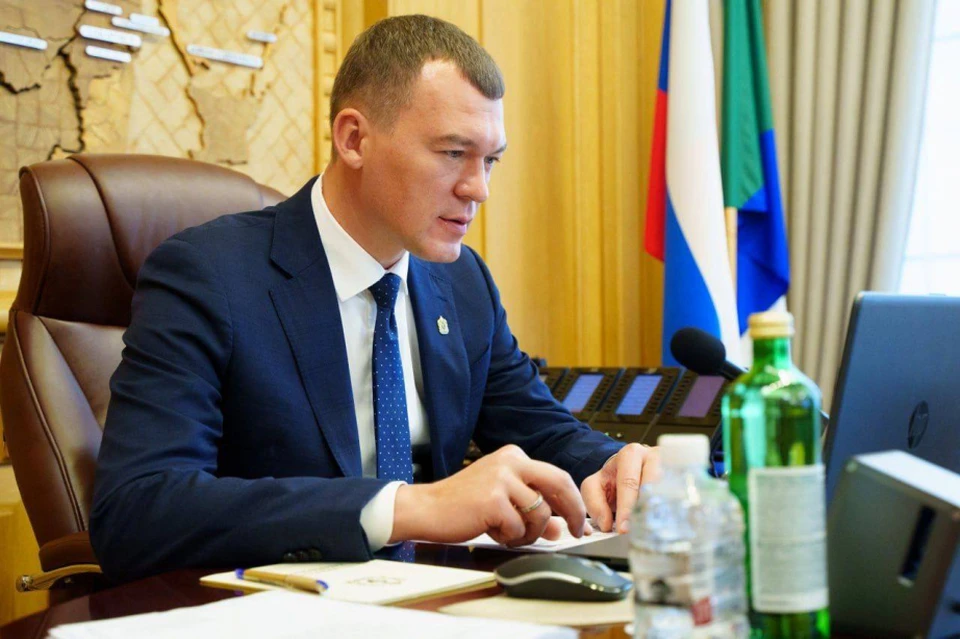 Губернатор Хабаровского края работает по многим частным запросам жителей региона. Фото: правительство Хабаровского края