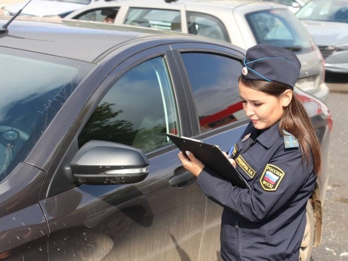 Приставы пришли на свадьбу пермячки, чтобы забрать за долги ее автомобиль -  KP.RU