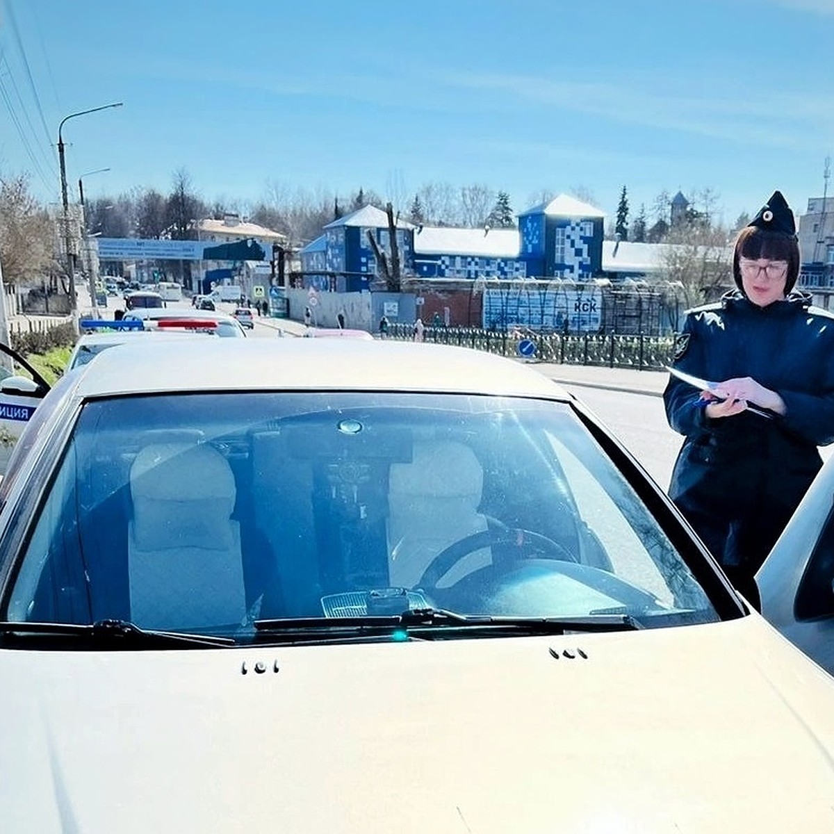 В Кольчугино судебные приставы и ГИБДД арестовали пять автомобилей - KP.RU