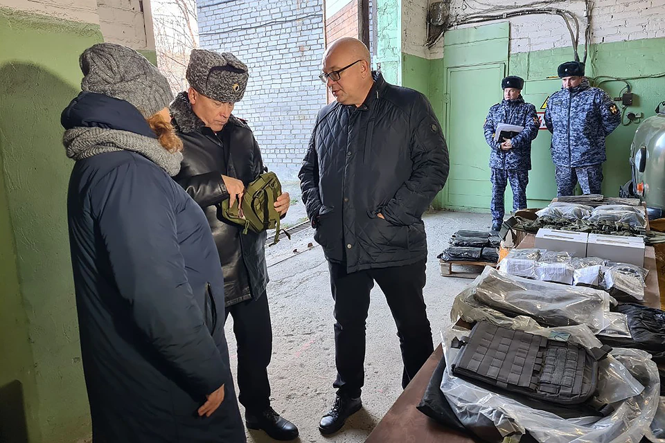 Мурманским росгвардейцам, которые участвуют в спецоперации, передали новое снаряжение. Фото: Правительство Мурманской области