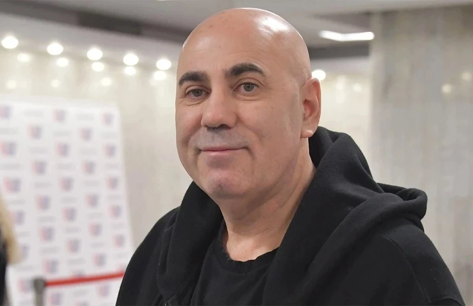 Иосиф Пригожин наверняка станет смым желанным для конкурсантов наставником - ведь он способен вывести в звезды.