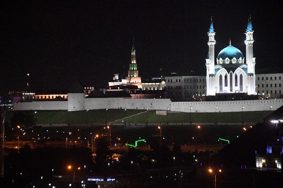 Гостей ждут тематические экскурсии, театрализованные программы, мастер-классы и квесты.