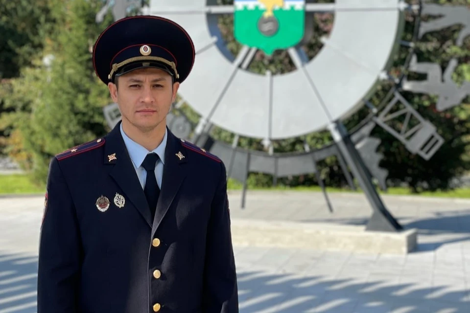 «Народным участковым» Югры стал полицейский из Пыть-Яха. Фото: пресс-служба УМВД России по ХМАО-Югре