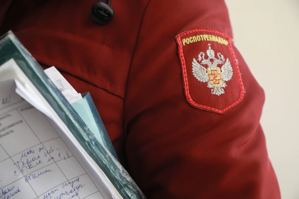 В Минусинске сняли с реализации просроченные на целый год сардины