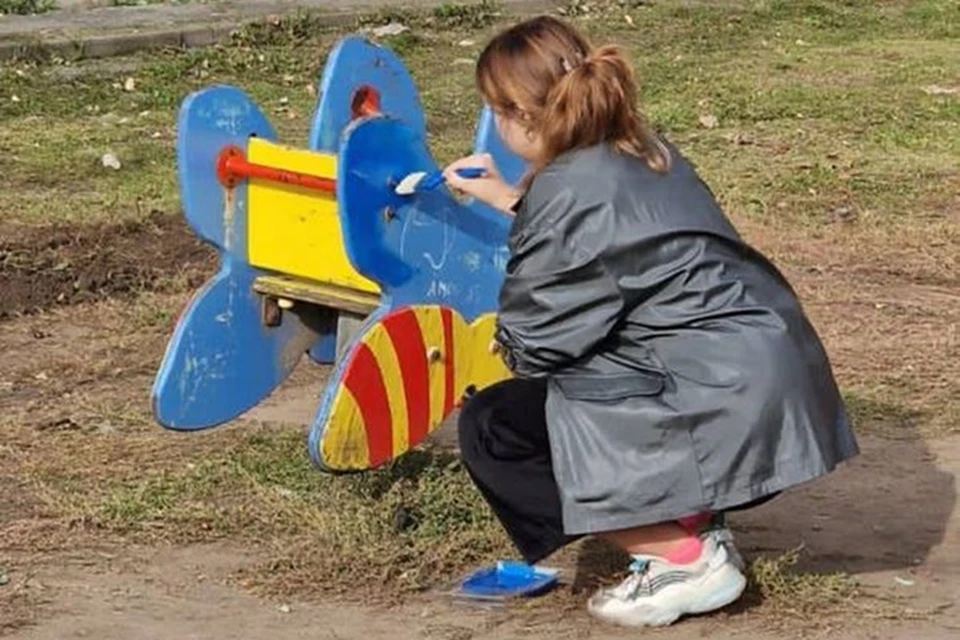 В Ростове отремонтировали и покрасили 19 детских площадок. Фото: telegram-канал Алексея Логвиненко.