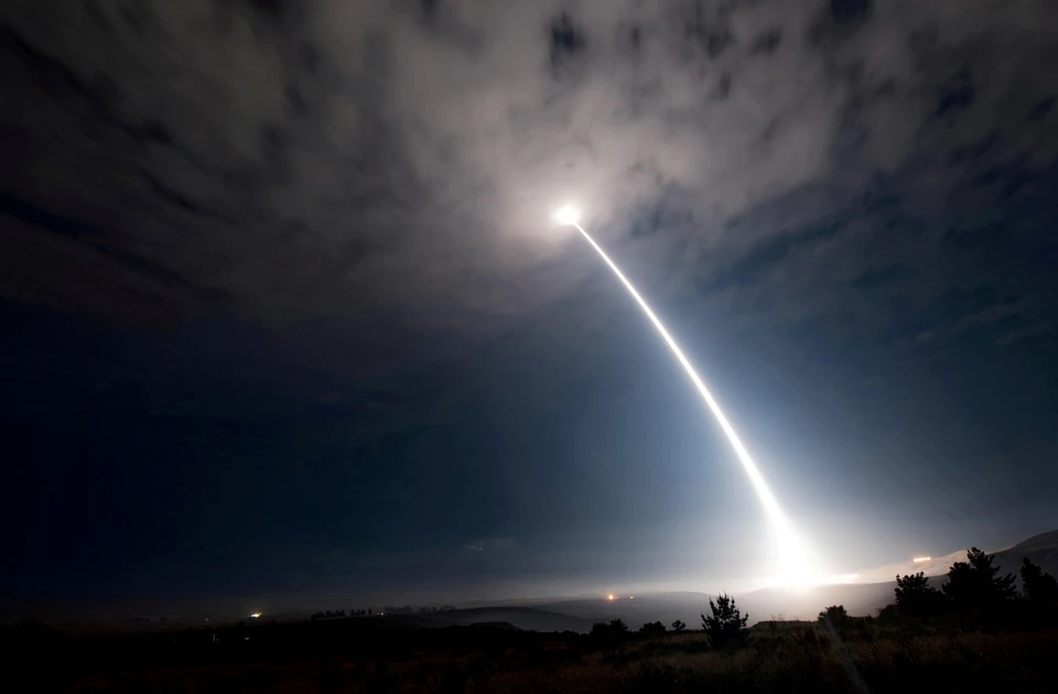 Испытания ракеты Minuteman III в США завершились неудачей.