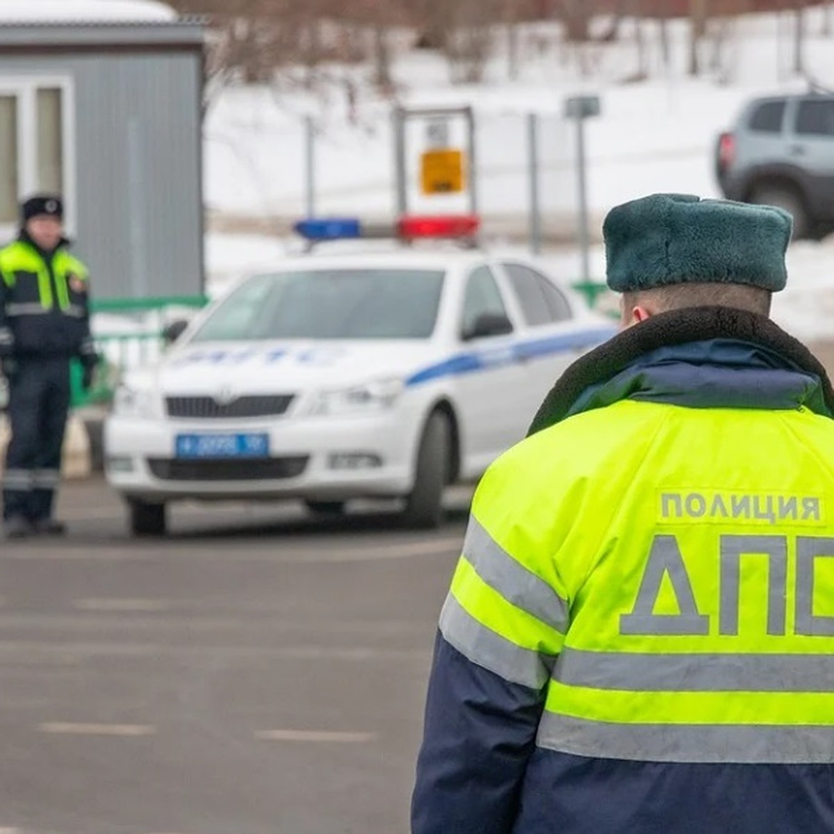 В Сыктывкаре сотрудники ГИБДД вышли в «праздничные» рейды - KP.RU