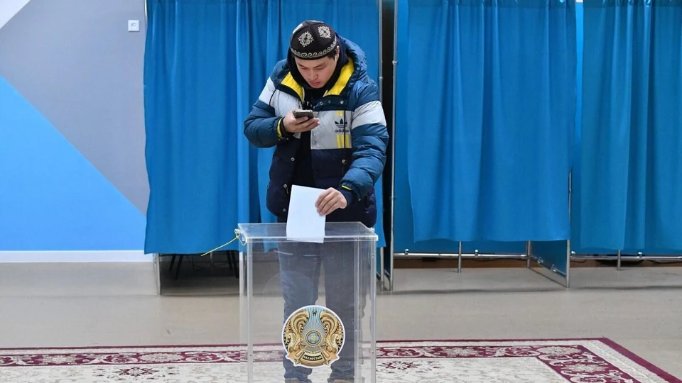 Можем ли мы вслед за политологом-архивариусом Данияром Ашимбаевым назвать прошедшее «выборное воскресенье» «важным днем с точки зрения развития демократических институтов в Казахстане и поэтапной реализации реформ Токаева»?