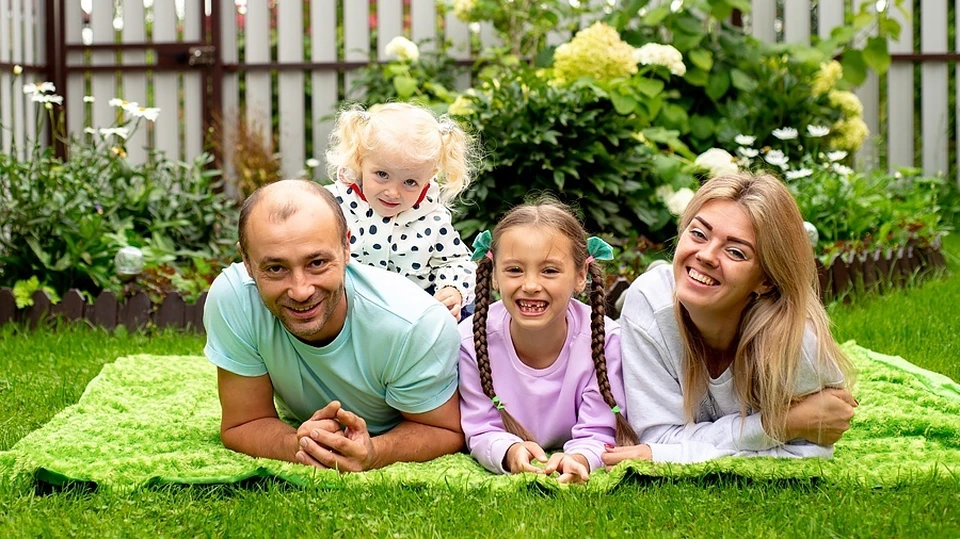 Фото: поддержка, на которую могут рассчитывать костромские семьи, предоставляется им как в период ожидания малыша, так и после рождения ребёнка