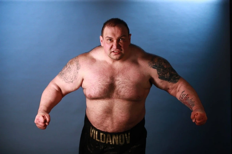 Тяжелый удар: Денис Вильданов сейчас весит 185 кг. Фото: Hornews.com